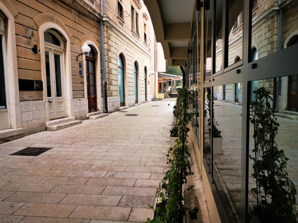 Prokonzul 2Br Apartment In Old Town Zadar Bagian luar foto
