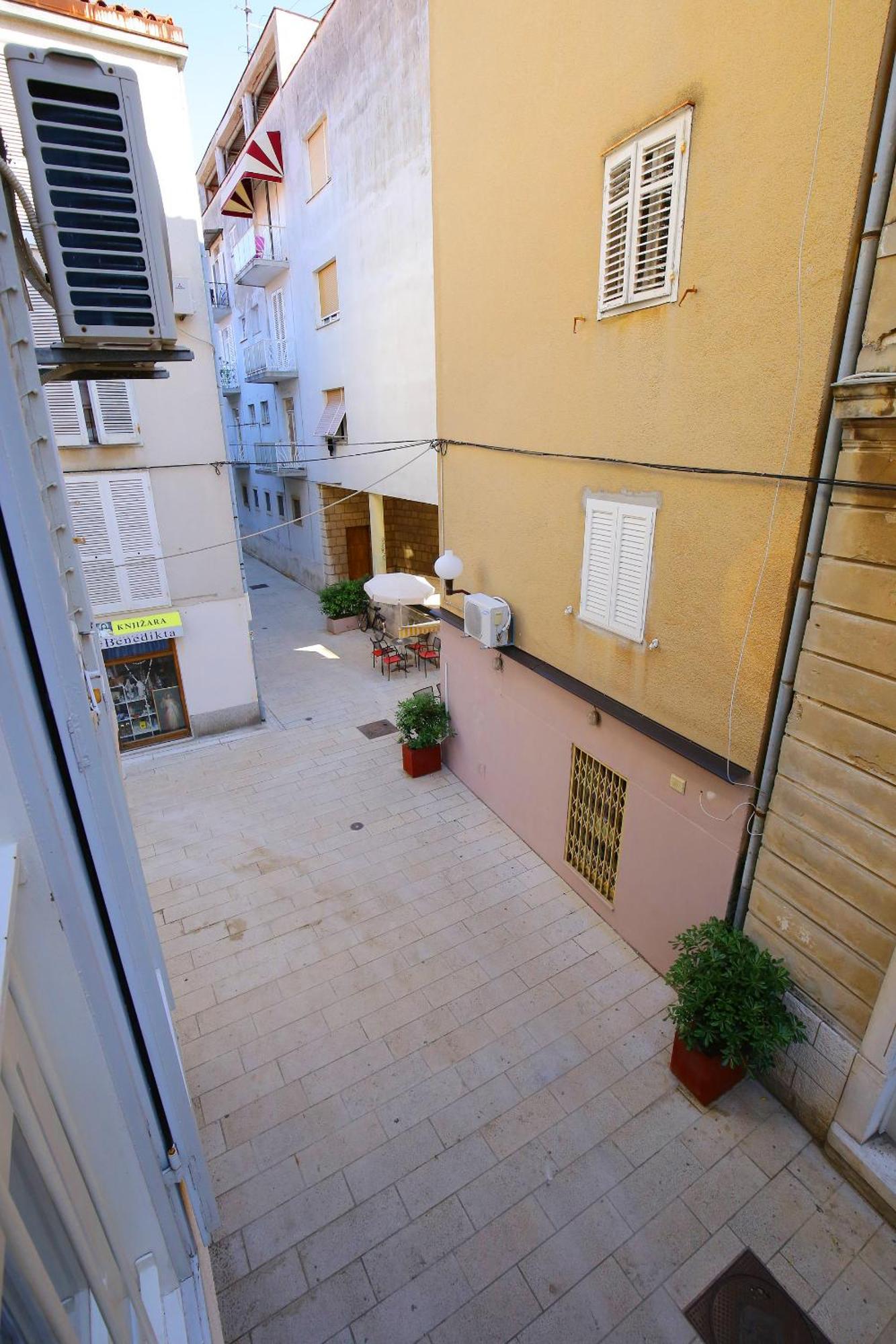 Prokonzul 2Br Apartment In Old Town Zadar Bagian luar foto